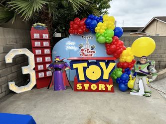 Balloon Backdrop Toy Story
