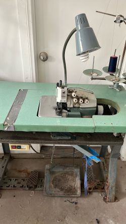Industrial Overlock Machine