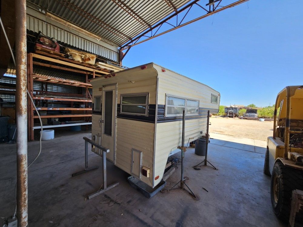 Long Bed Cab Over Camper for Sale in Mesa, AZ OfferUp