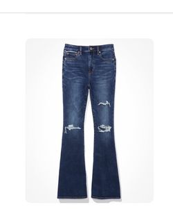 Women’s Super High Waisted Flare Jean (American Eagle)