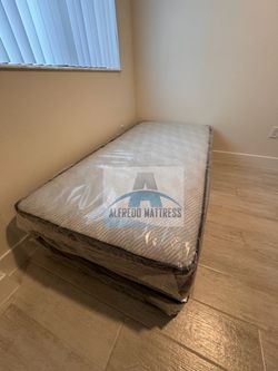 Twin mattress and box spring set (2pc - new) 