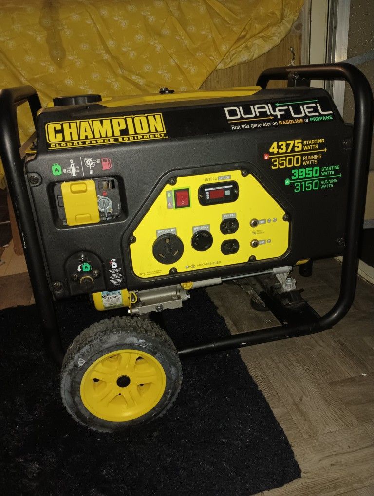 Champion Dual fuel Generator 4375 Start Watts for Sale in Hill
