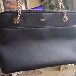 DKNY PURSE WITH METAL STRAP