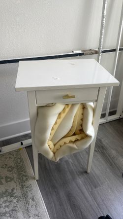 2 White Nightstands