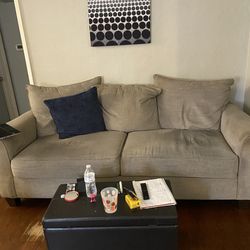 ALL MUST GoO spring cleaning