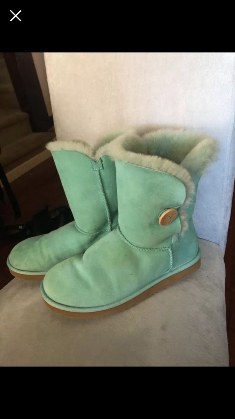 Ugg boots size 8