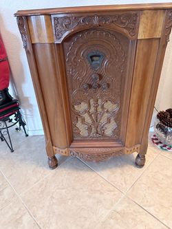 Antique radio