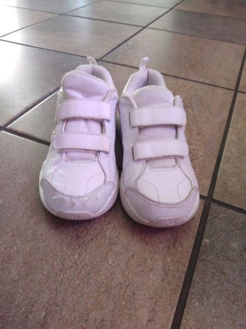 New Balance Sneakers Childrens Size 13.5