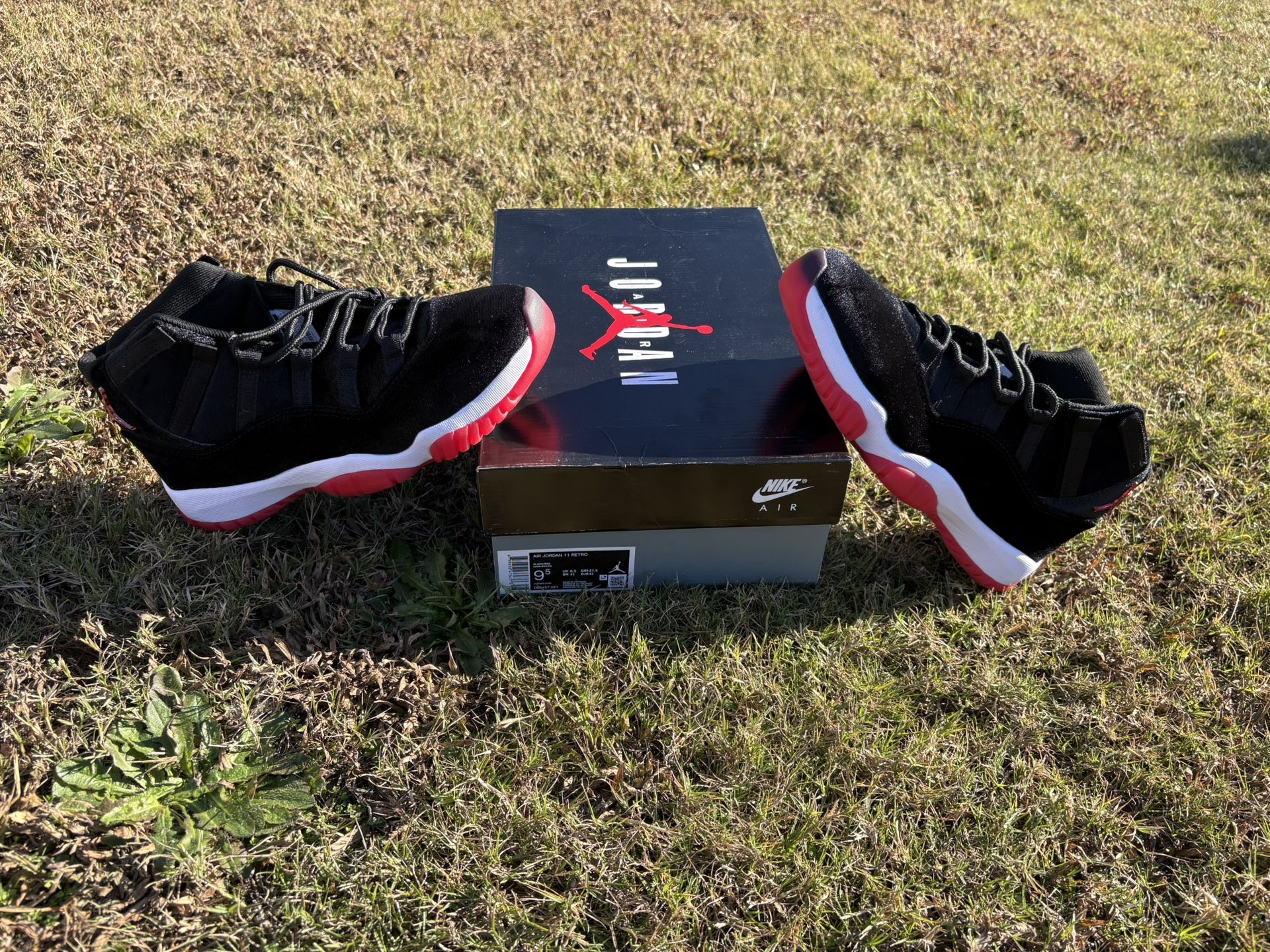 NEW SIZE 9.5 Men Jordan 11 Velvet Bred DB5457-061