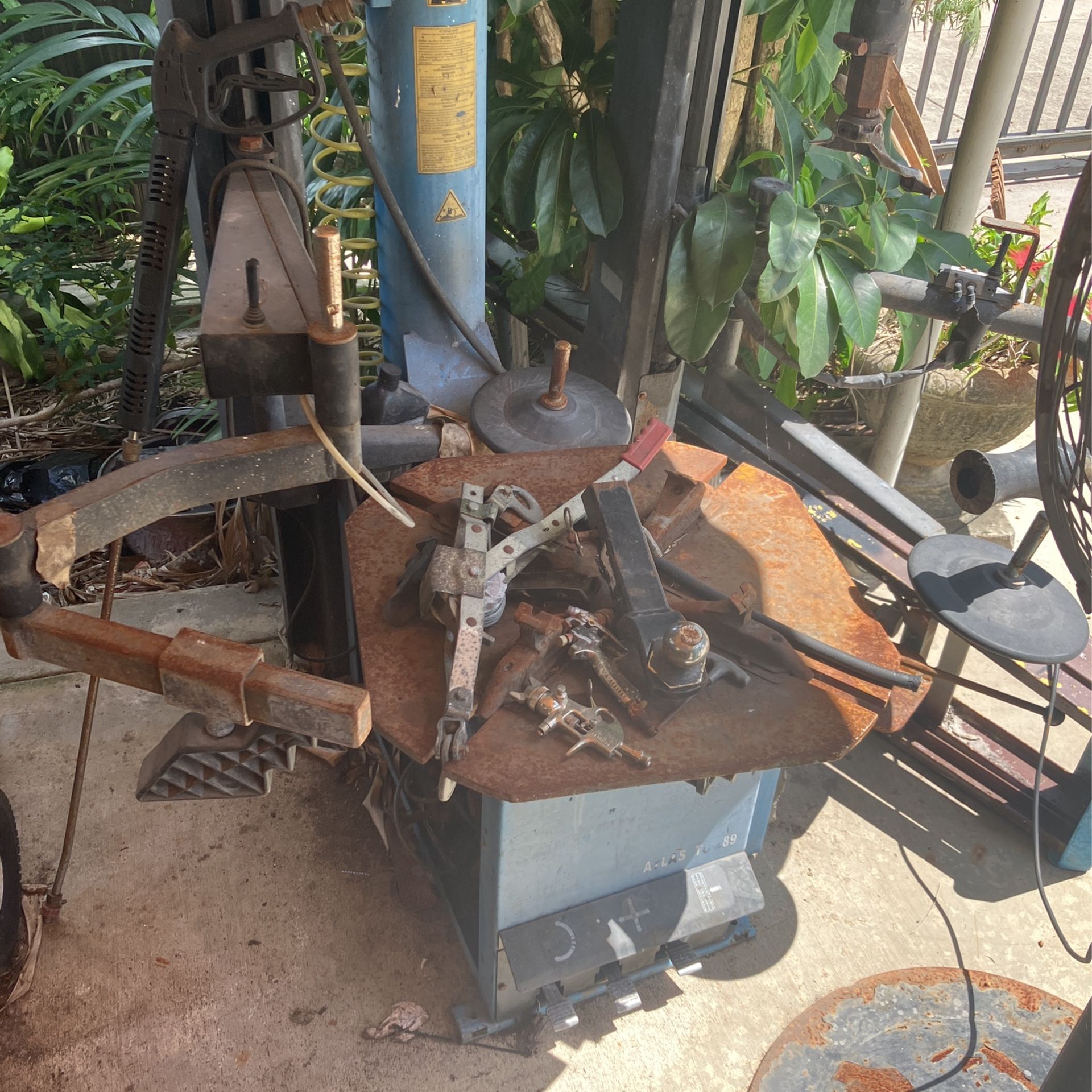 Tire Machine