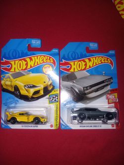 4 Hot Wheel cars