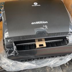 Dispensador De Papel Toalla Nuevos Tengo 3