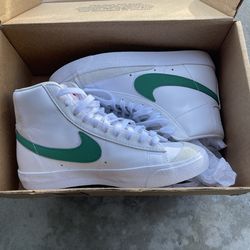 W Blazer Mid ‘77