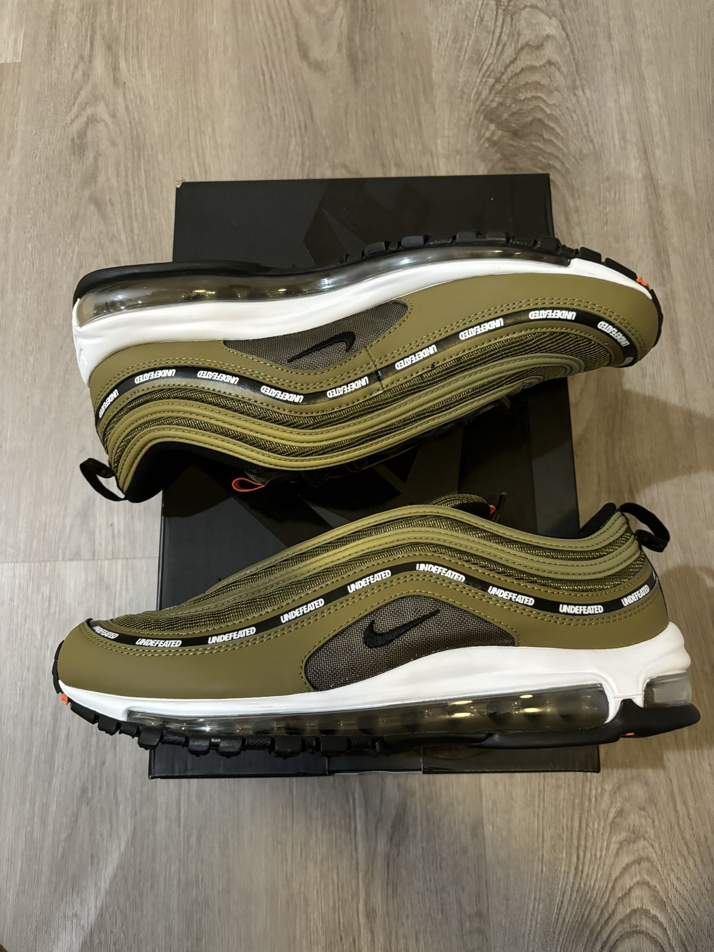 Undefeated Nike Air Max 97 Mens Fashion UNDEFEATED X NIKE AIR MAX