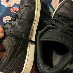 Jordan 1 Low SE Black Elephant
