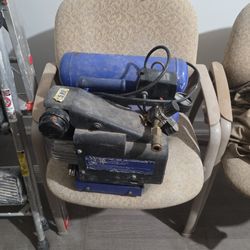 Air Comoresor 8 Gal 1.5 Hp Work Great 