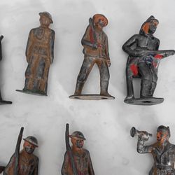 Vintage Barclay Toy Soldiers