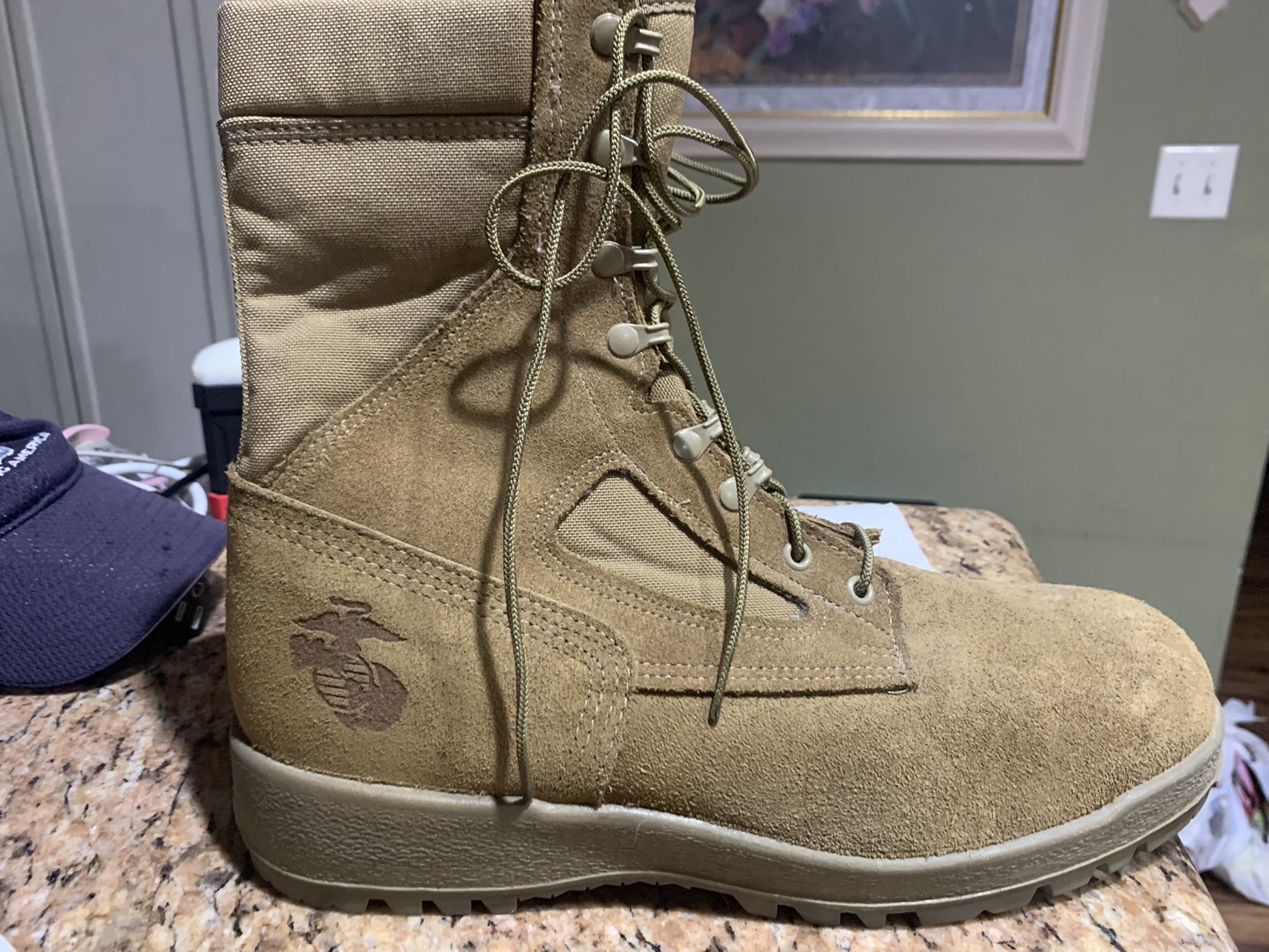 Military Hiking Boots. men size 11.5 w