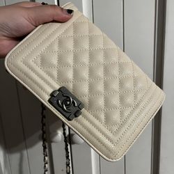 Damaged chanel shop bag