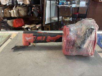 Milwaukee M18 Lithium Cordless Multi Tool
