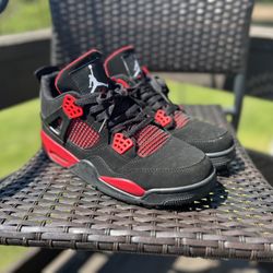 Air Jordan 4 Red Thunder