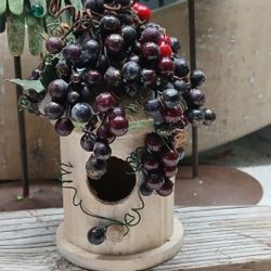 Lil' Bird House  Grapes 