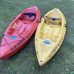 Pair of future beach kayak sit on top 8 ft with paddle 