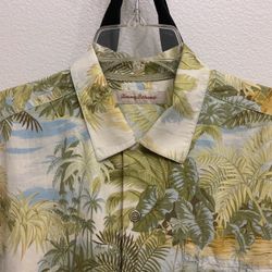 TOMMY BAHAMA HAWAIIAN TROPICAL SHIRT SIZE MEDIUM