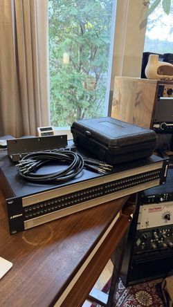 Bittree 96-point TT patchbay (B96DC-HNOIT/E3) with cables and E3 toolkit