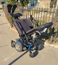 Quantum J4 Hd Power Chair