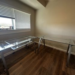 Glass Office/Gaming Desk 