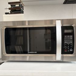 Farberware 1000W 1.1 Cubic Ft