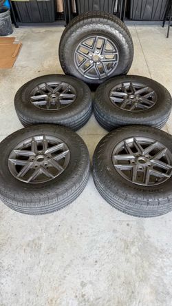 Jeep Wrangler tires and rims R17 245