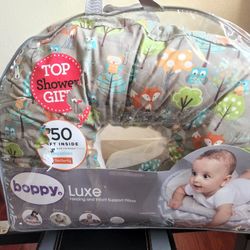 Boppy Luxe 