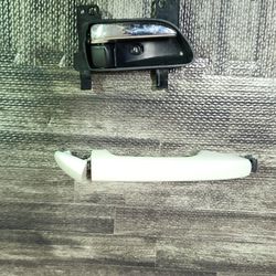 2016 Subaru Crosstrek  Door Handle Front Right Side 