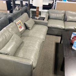 Leather Sofa & Loveseat ☺️♥️ $2,899 Easy Financing ! 