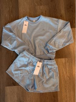 alo yoga set
