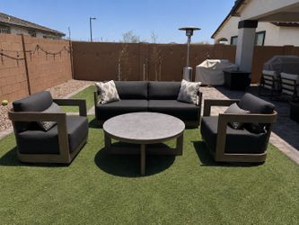 Outdoor Patio Set (2)
