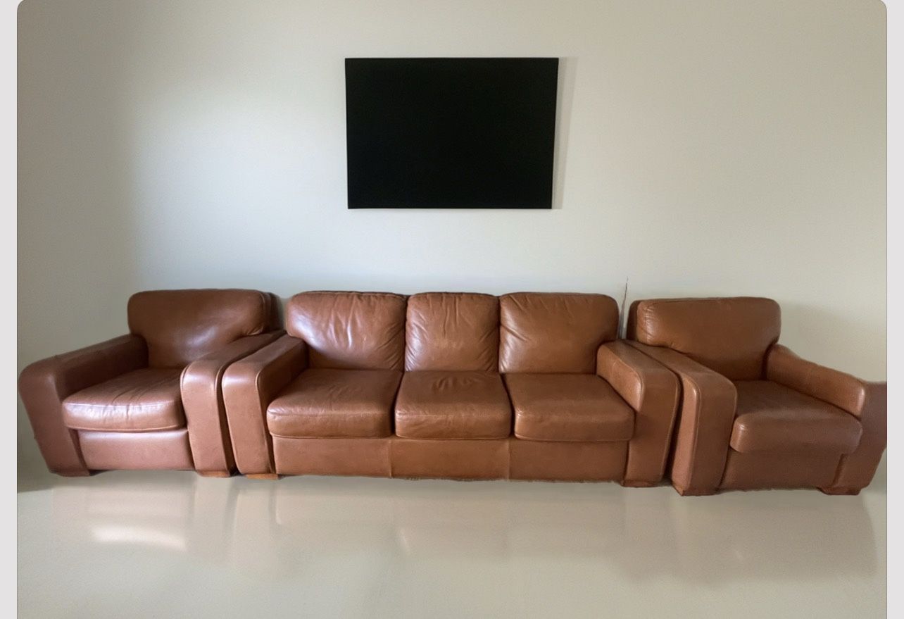 Jaymar 100% Genuine Leather Sofa & Armchairs Set