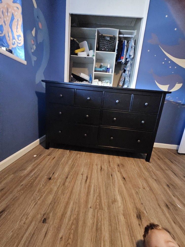 IKEA HEMNES 8-Drawer Dresser - Black Stain