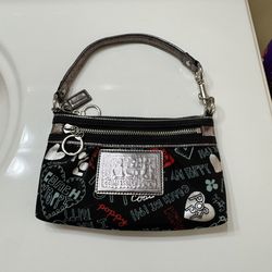 Coach poppy wristlet