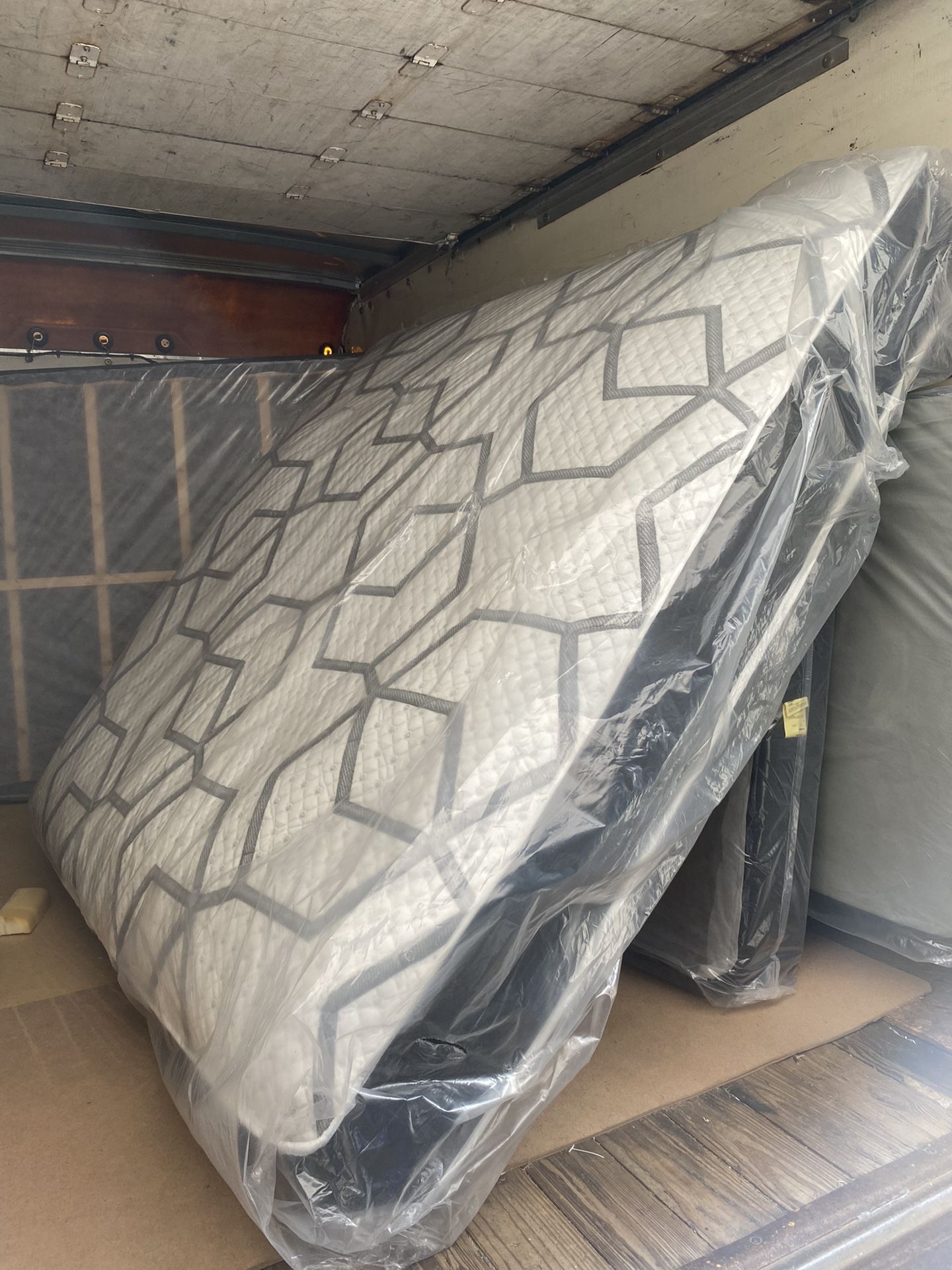 Ki G Regular Mattress And Box Spring New In Plastic Free Delivery In Atlanta I
