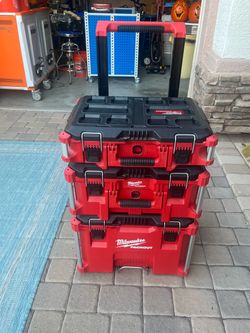 Milwaukee pack out toolbox