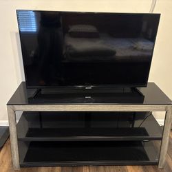 42 Inch Flat Screen tv With glass tv Stand