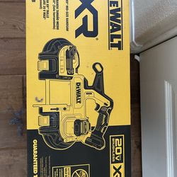 Dewalt bandsaw DCS378B