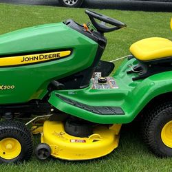 John Deere Riding Mower