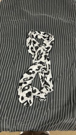 Black White Scarf