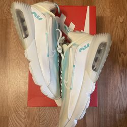 Nike Air Max Size 11.5 NEW