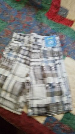Boys shorts size 2t