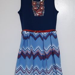 Girls dress Size: 10 New